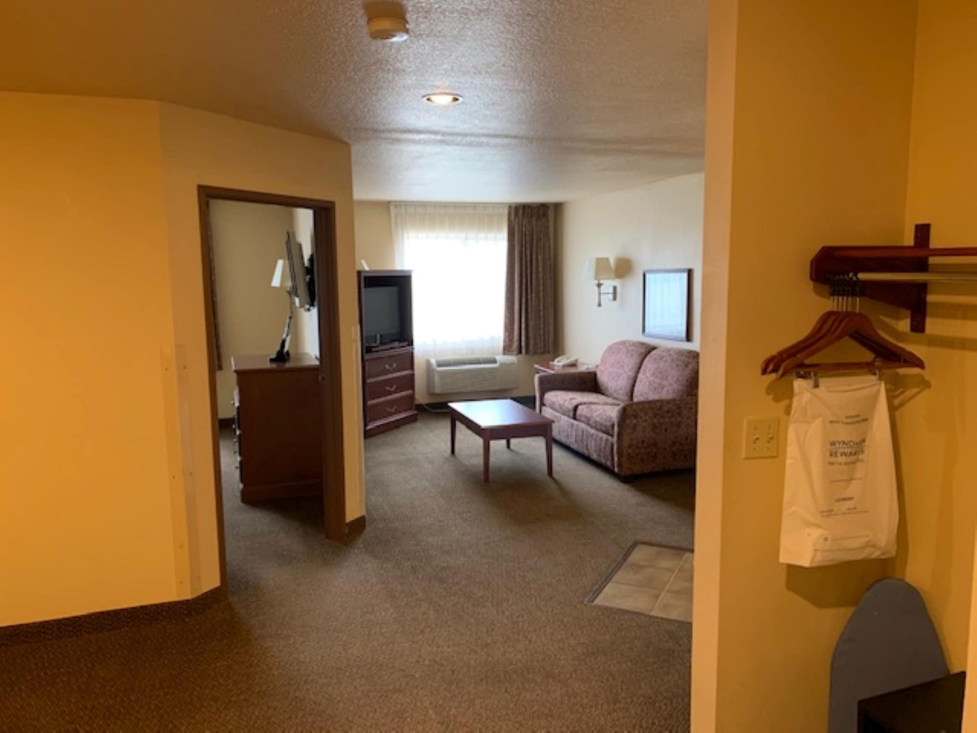 Super 8 By Wyndham Perryville Exterior foto