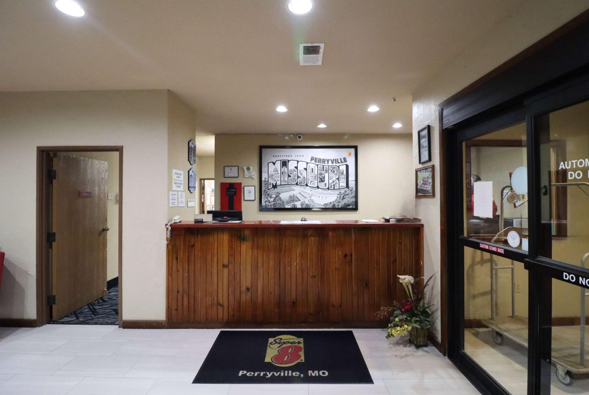 Super 8 By Wyndham Perryville Exterior foto
