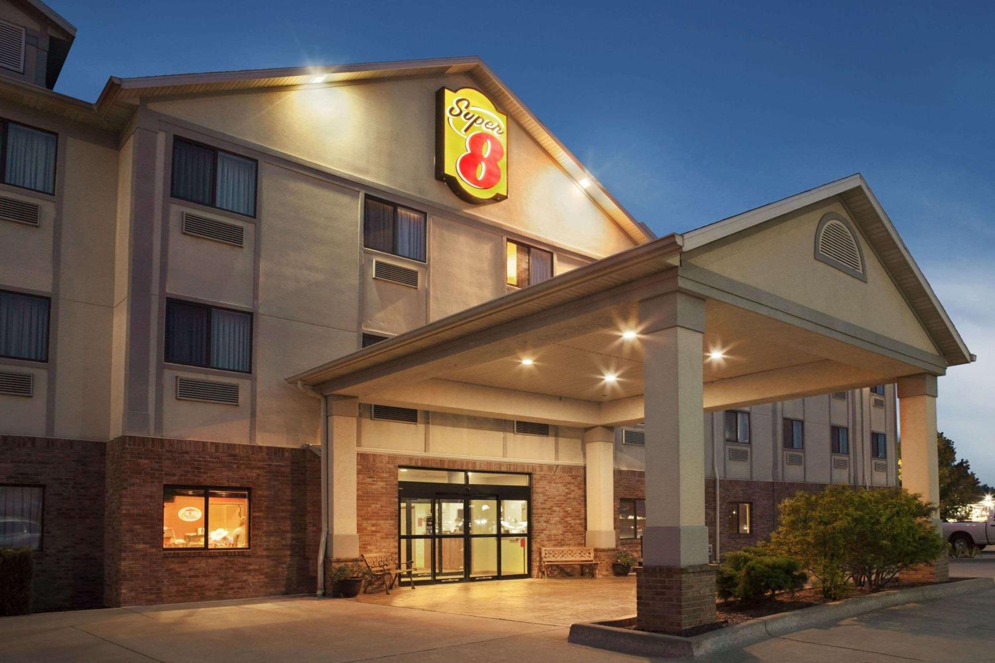 Super 8 By Wyndham Perryville Exterior foto
